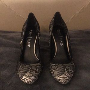 White House black market pumps